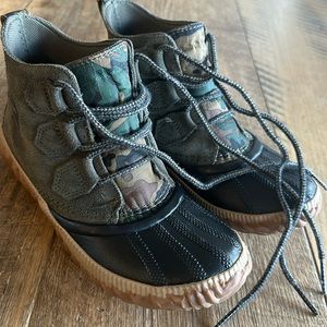 SOREL 6 out N about Plus Alpine Tundra Boots 6 B (M)